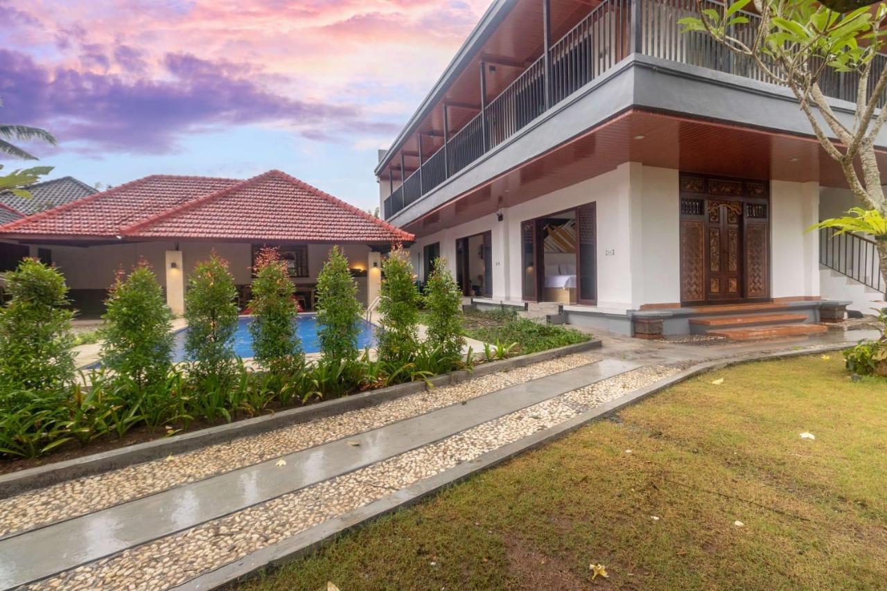 Batuan Village Sukawati  Exterior photo