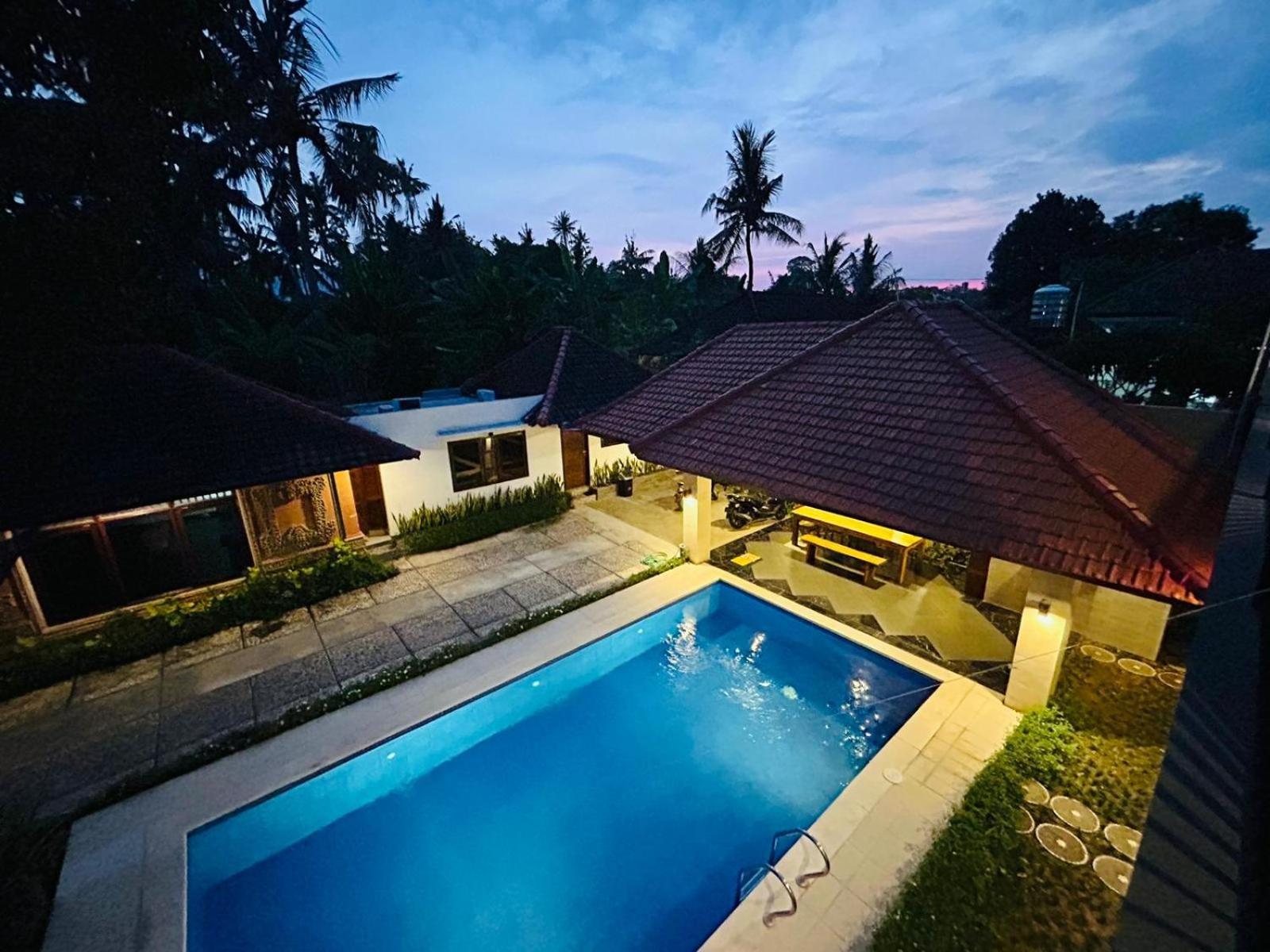 Batuan Village Sukawati  Exterior photo